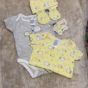 Adorable sheep Print onsie baby Set - Gray and Yellow